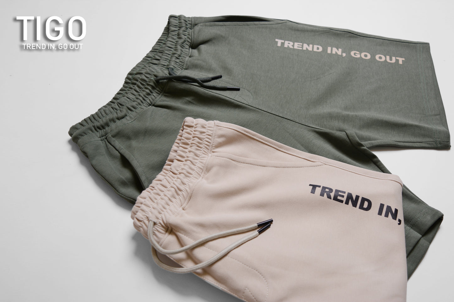 Trend in go out printed short Beige