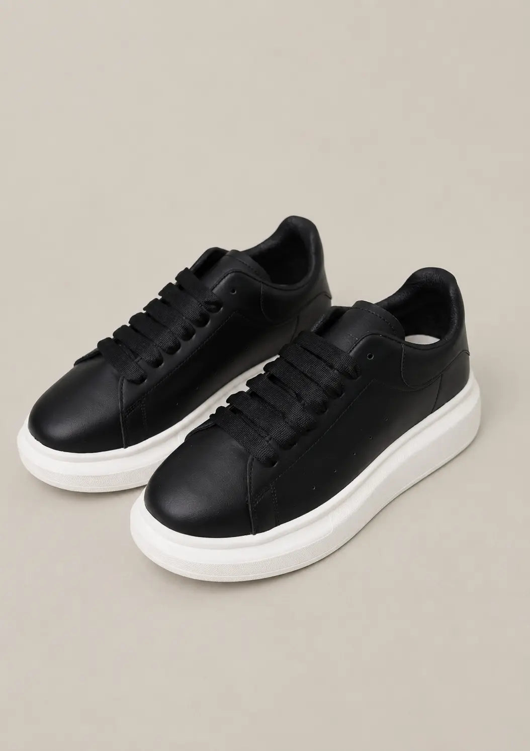 ALEX MCQUEEN SHOES – White Heel Tab