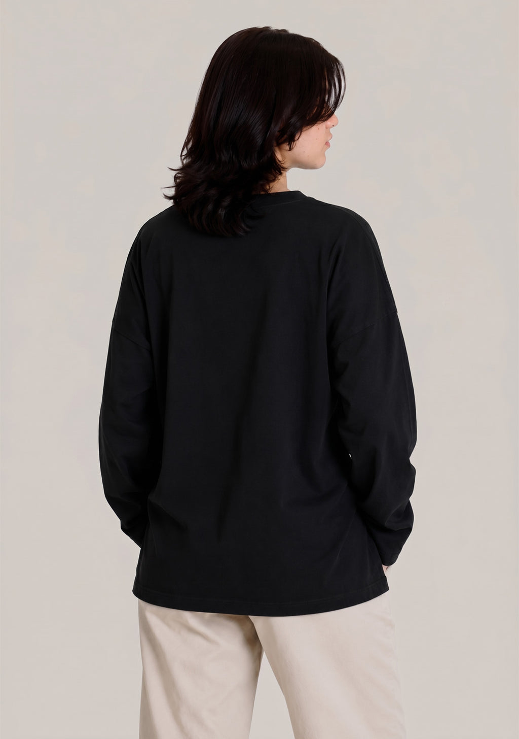 LONG SLEEVE OVERSIZED T-SHIRT- BLACK