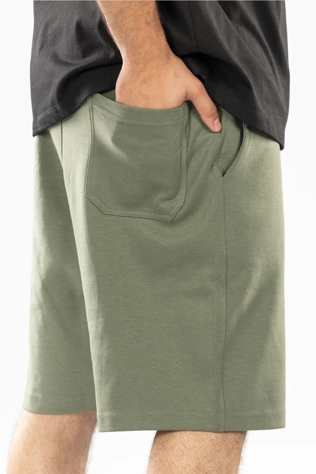 Trend in go out printed short