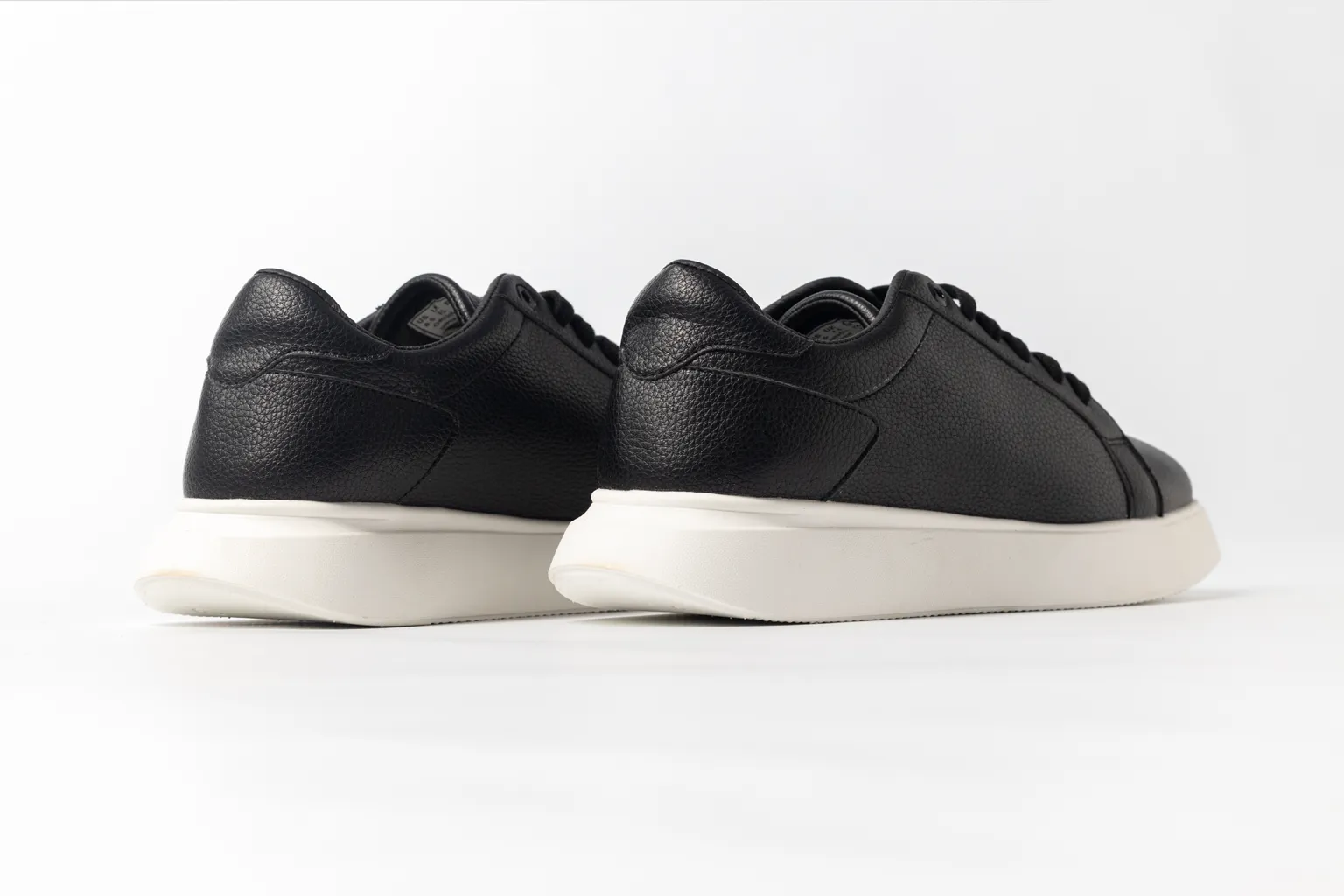 Low-top Sneakers-Z1-Black