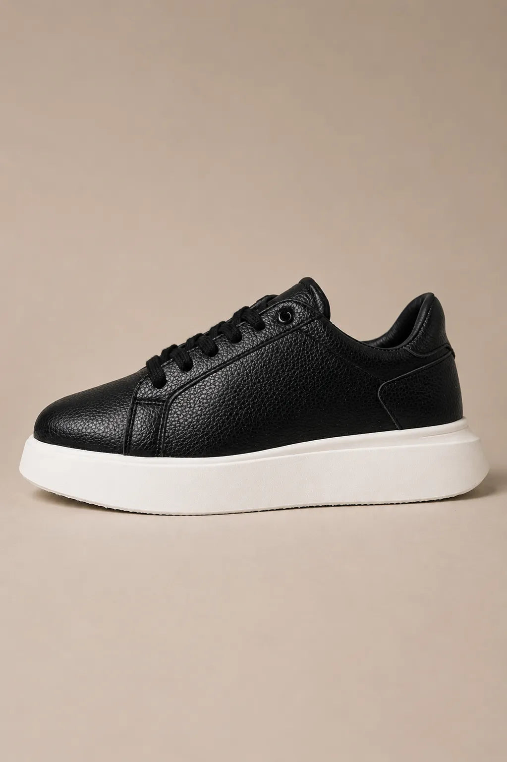 Low-top Sneakers-Z1-Black